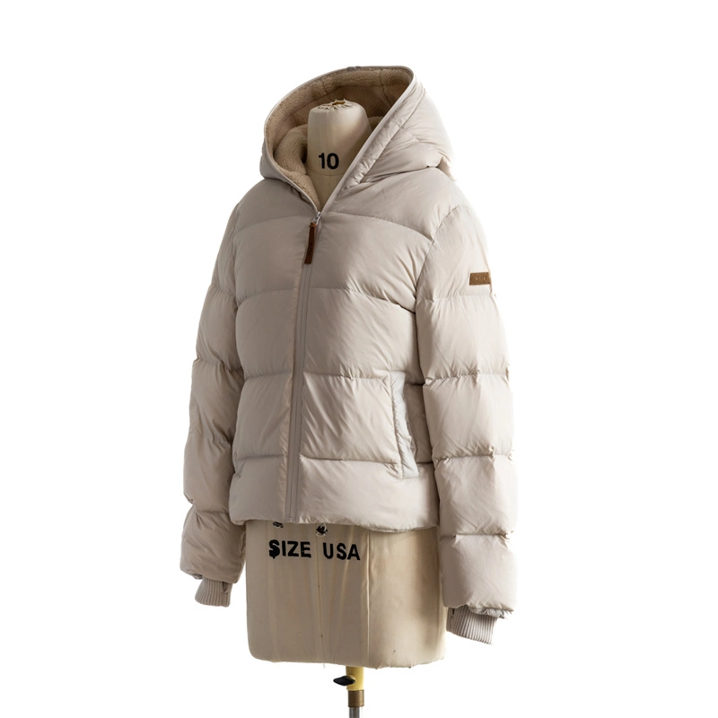 Women′ S High Quality Puffer Jacket OEM