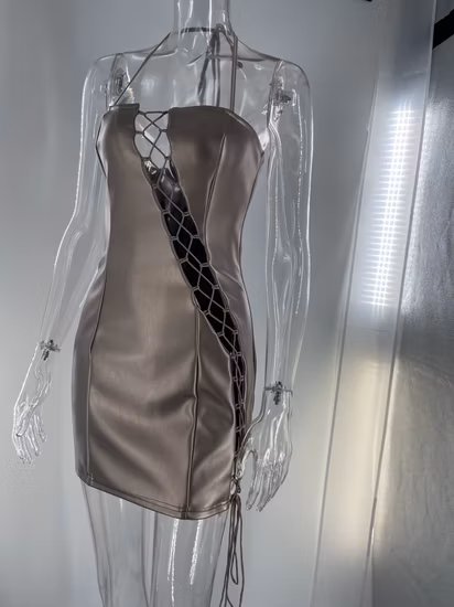 Faddish Women&prime;s Sexy Square Collar Pleated Hollow out Dew Backpack Buttock Short Skirt